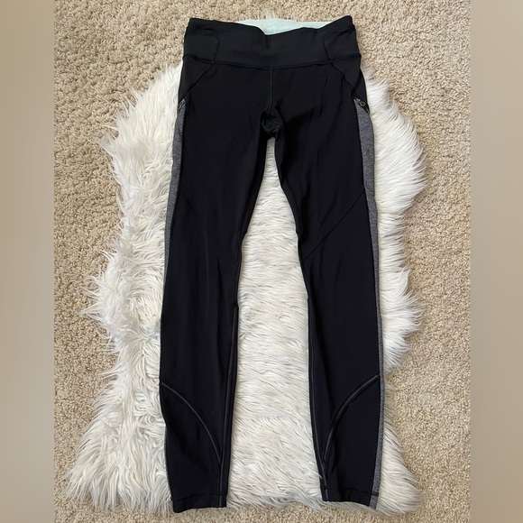 lululemon athletica Pants - {Lululemon} Rain-On Train-On Tight in Black / Heathered Black - Women's 6
